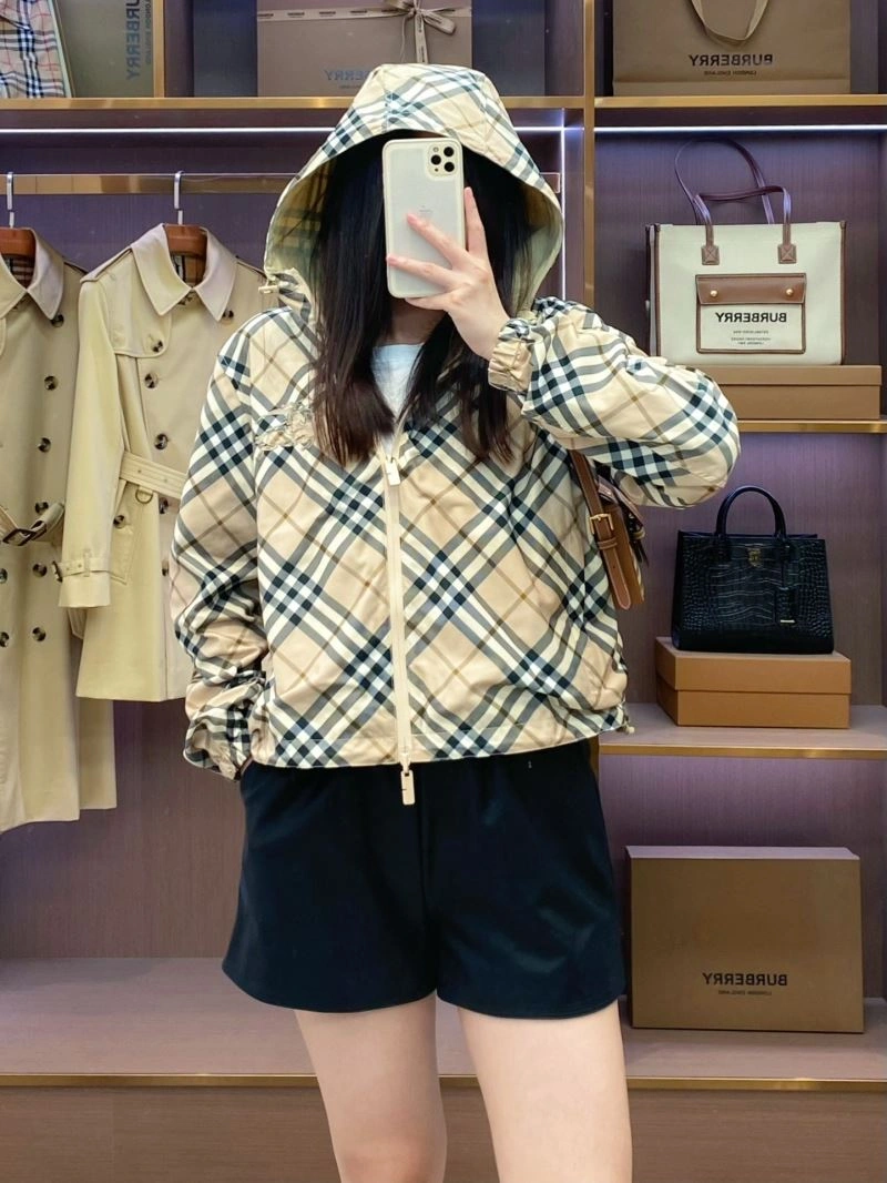 Burberry Outwear Durable 104714