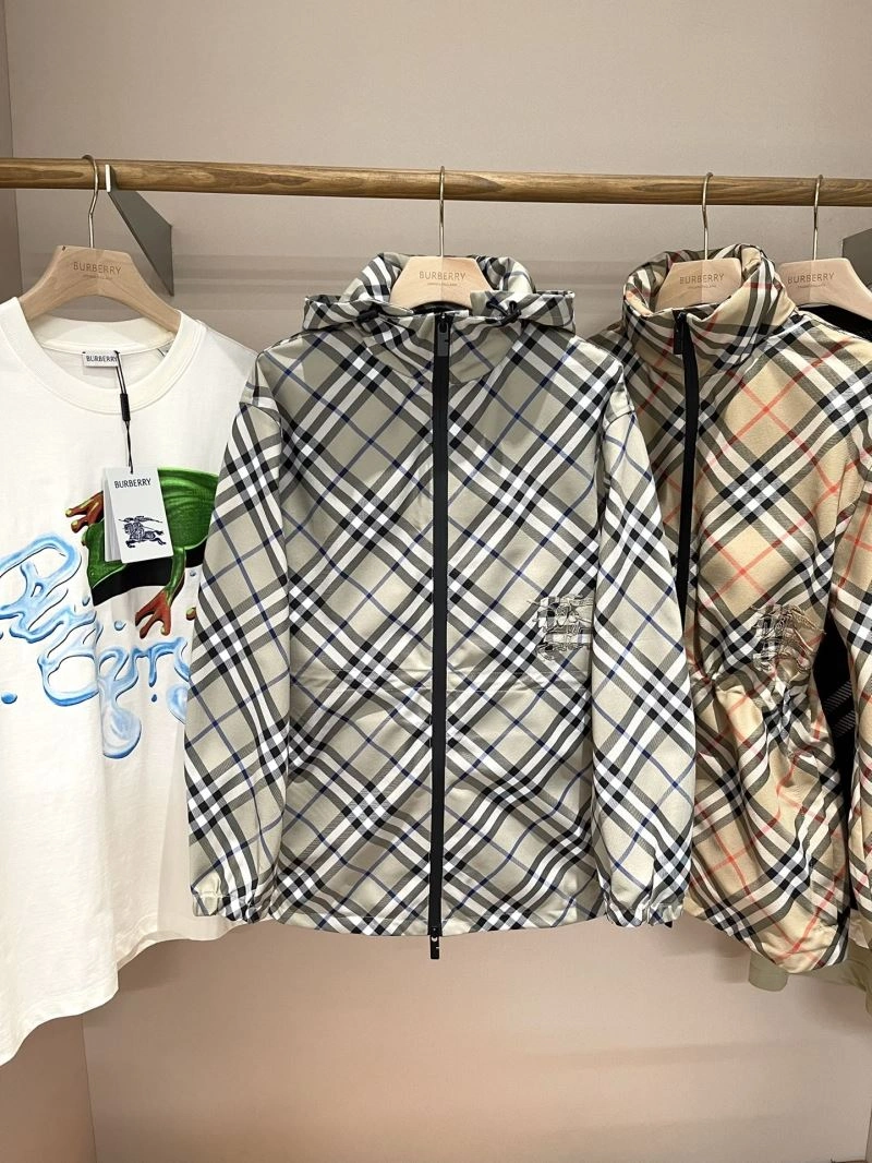 Burberry Outwear Efficient 104662