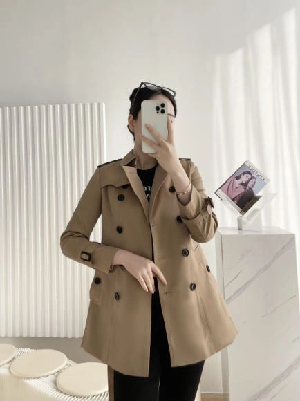 Burberry Outwear Bold 104663