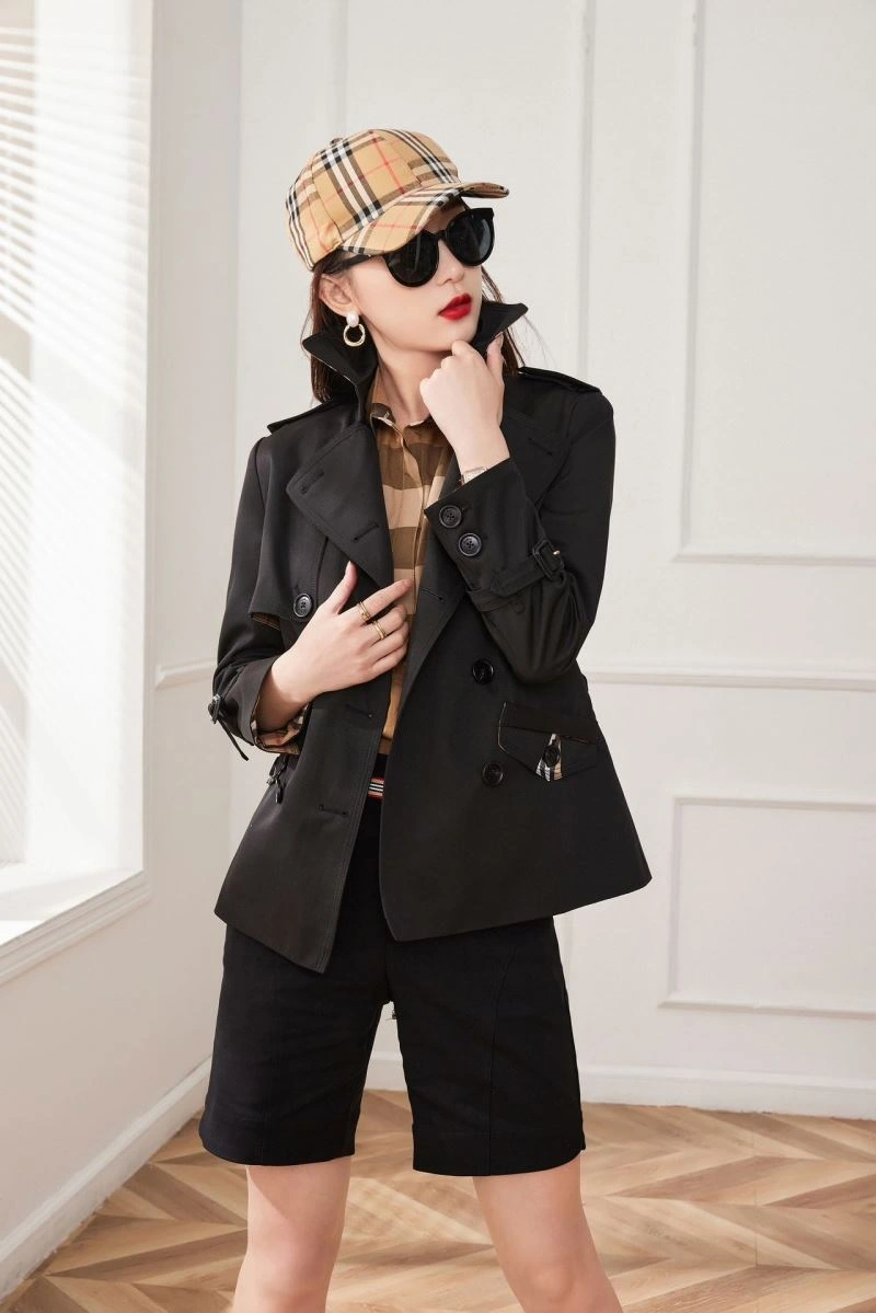 SmoothTexture Burberry Outwear 104645