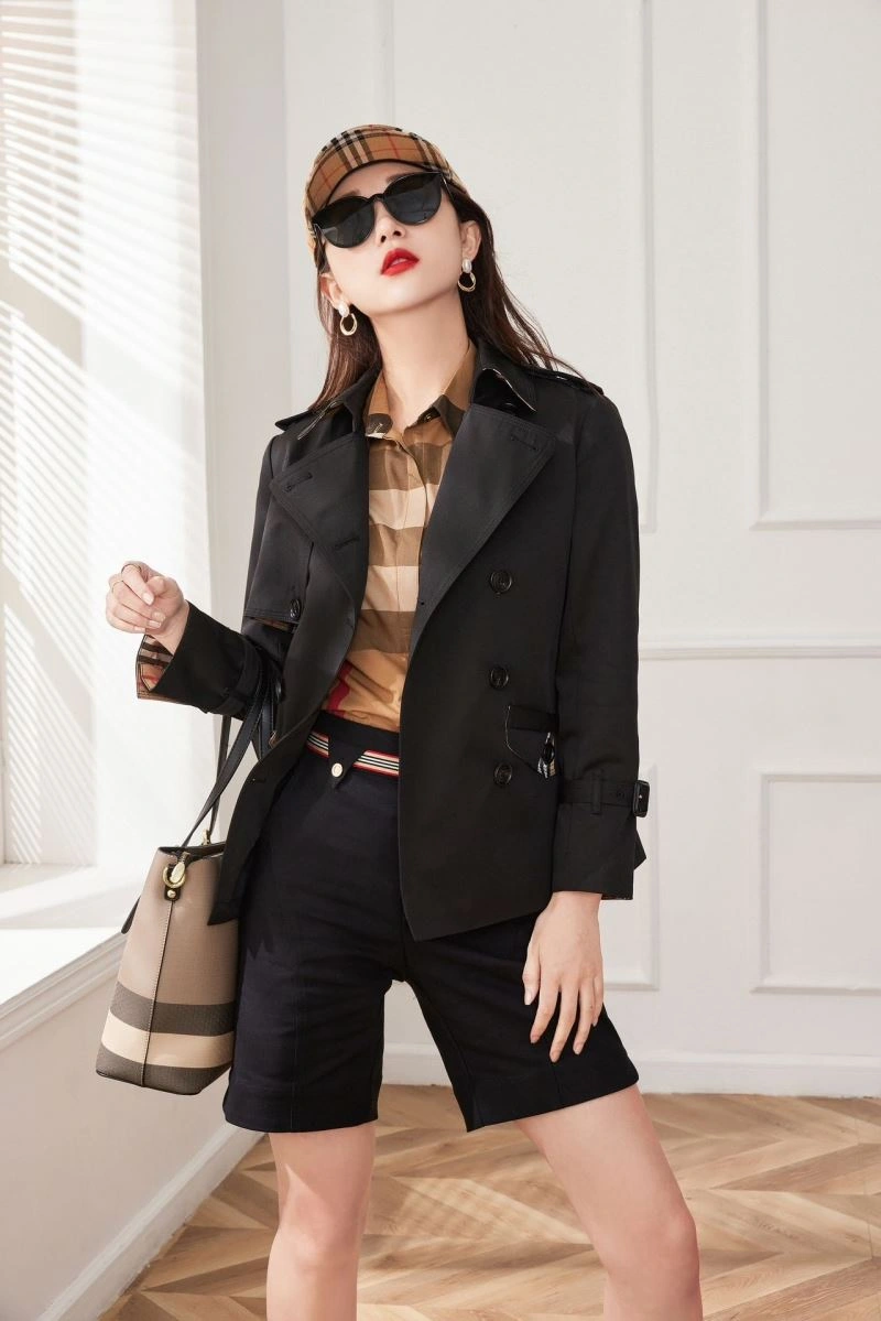 SmoothTexture Burberry Outwear 104645