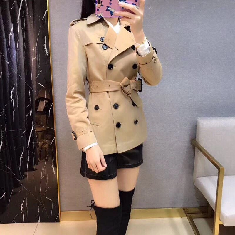 Timeless Burberry Outwear 104640