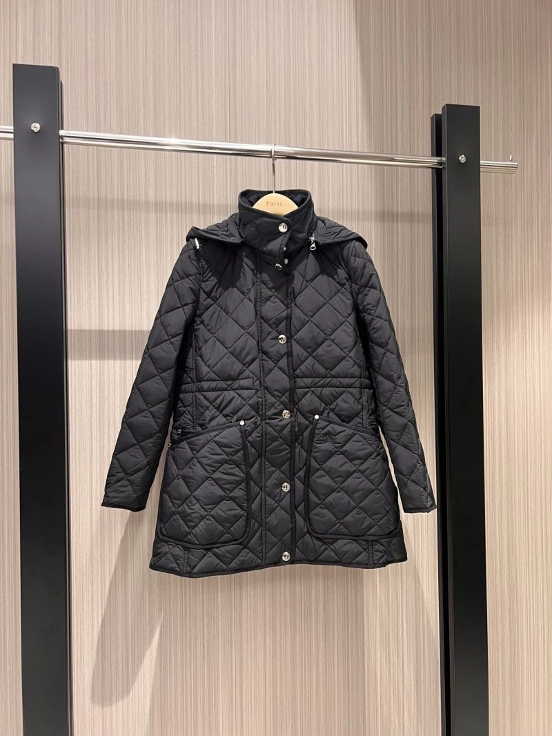 ComfortFit Burberry Outwear 104615