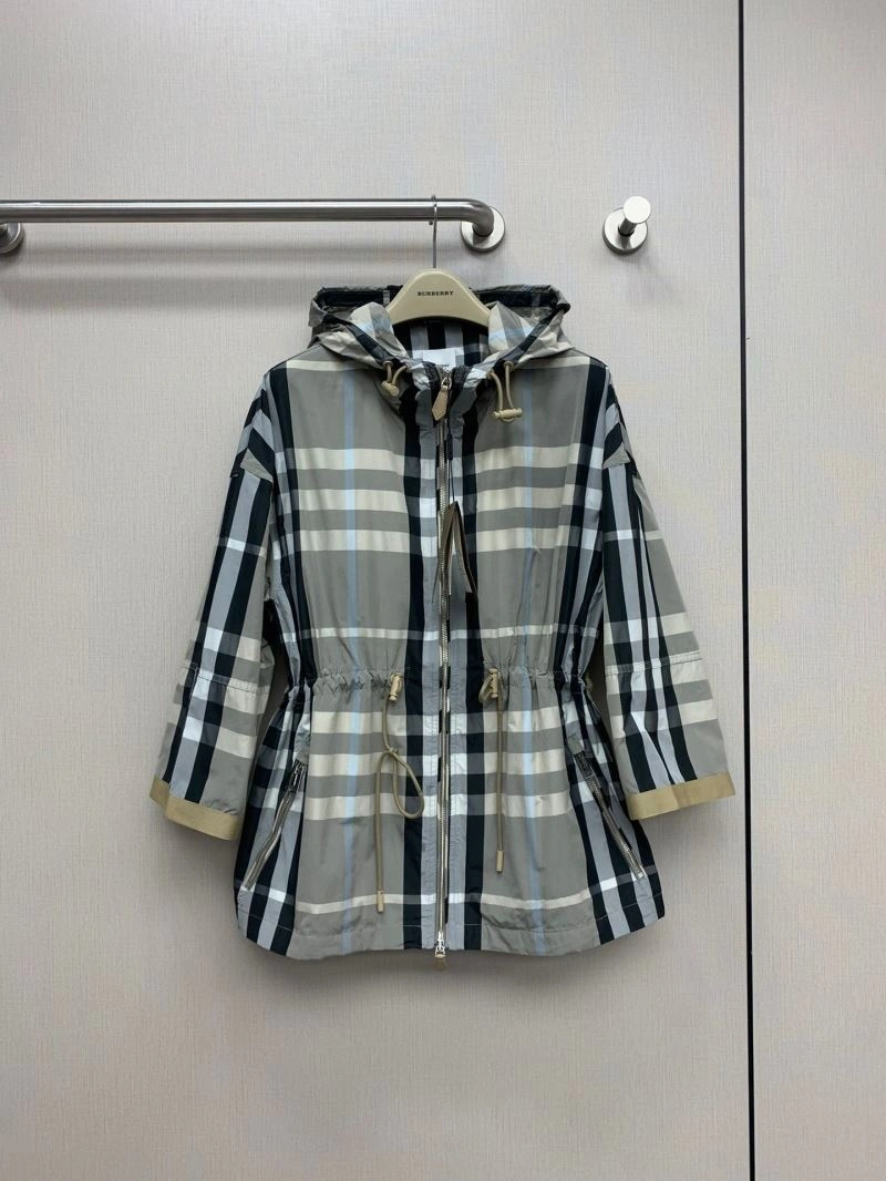 Burberry Outwear Comfortable 104612