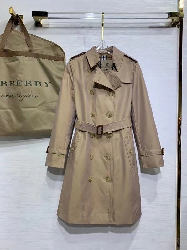 SunProtective Burberry Outwear 104607