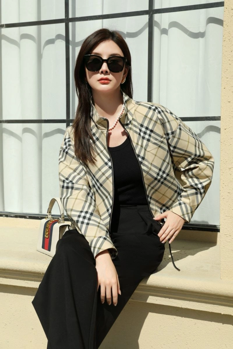 HighPerformance Burberry Outwear 104592