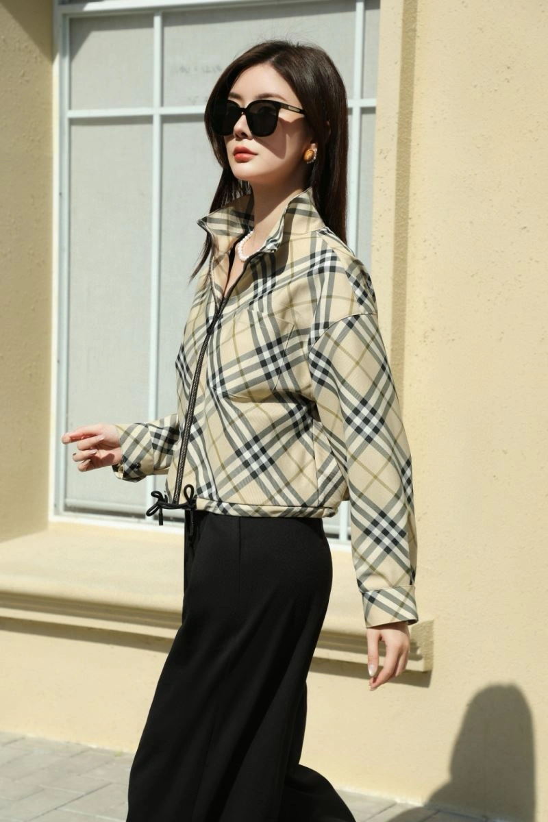 HighPerformance Burberry Outwear 104592