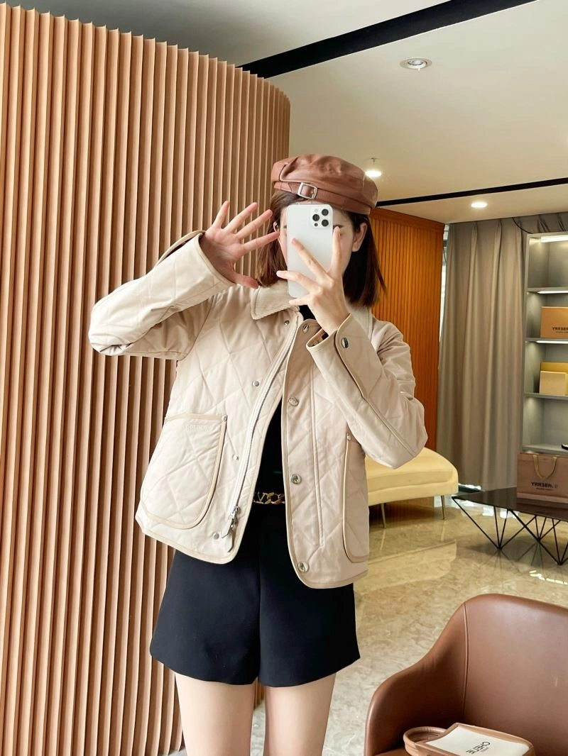 Premium Burberry Outwear 104580