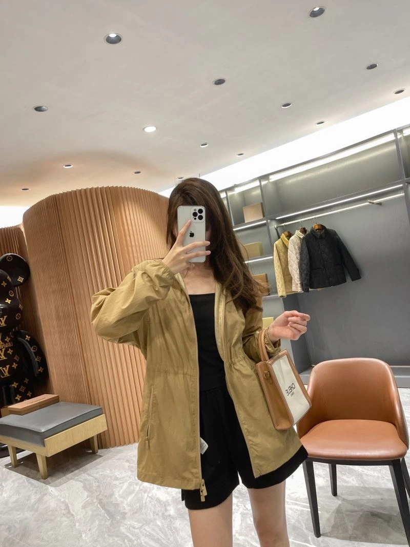 Burberry Outwear Sustainable 104616