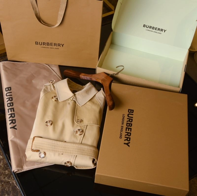 Burberry Outwear Breathable 104606