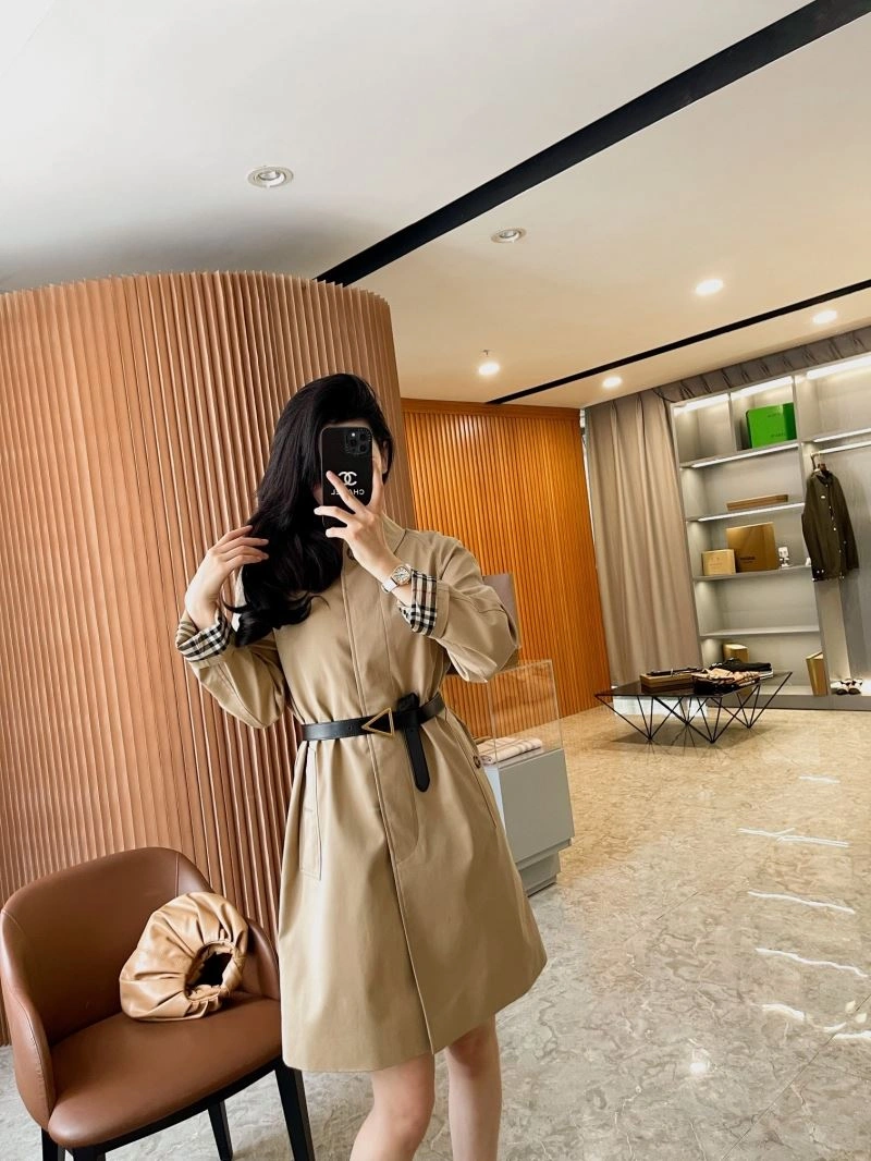 Burberry Outwear Fashionable 104565