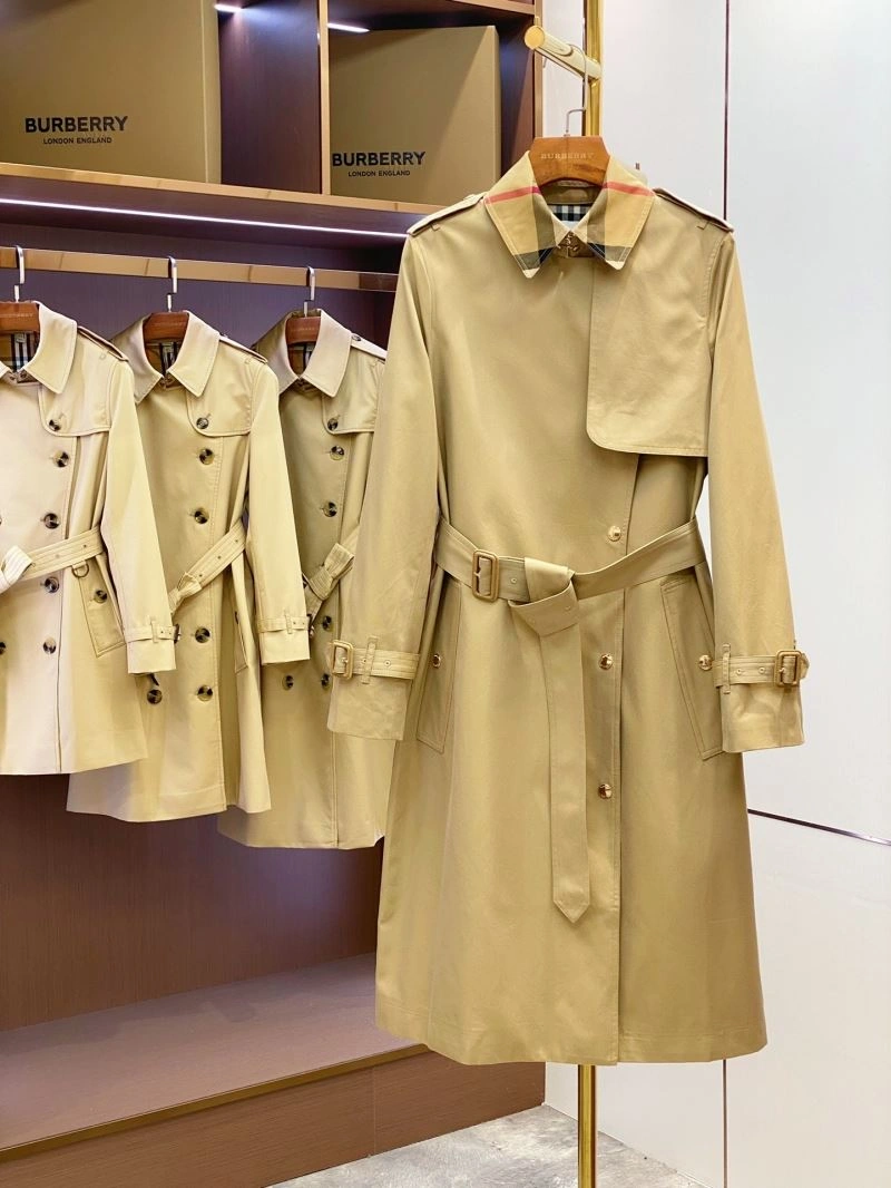Burberry Outwear Sophisticated 104647