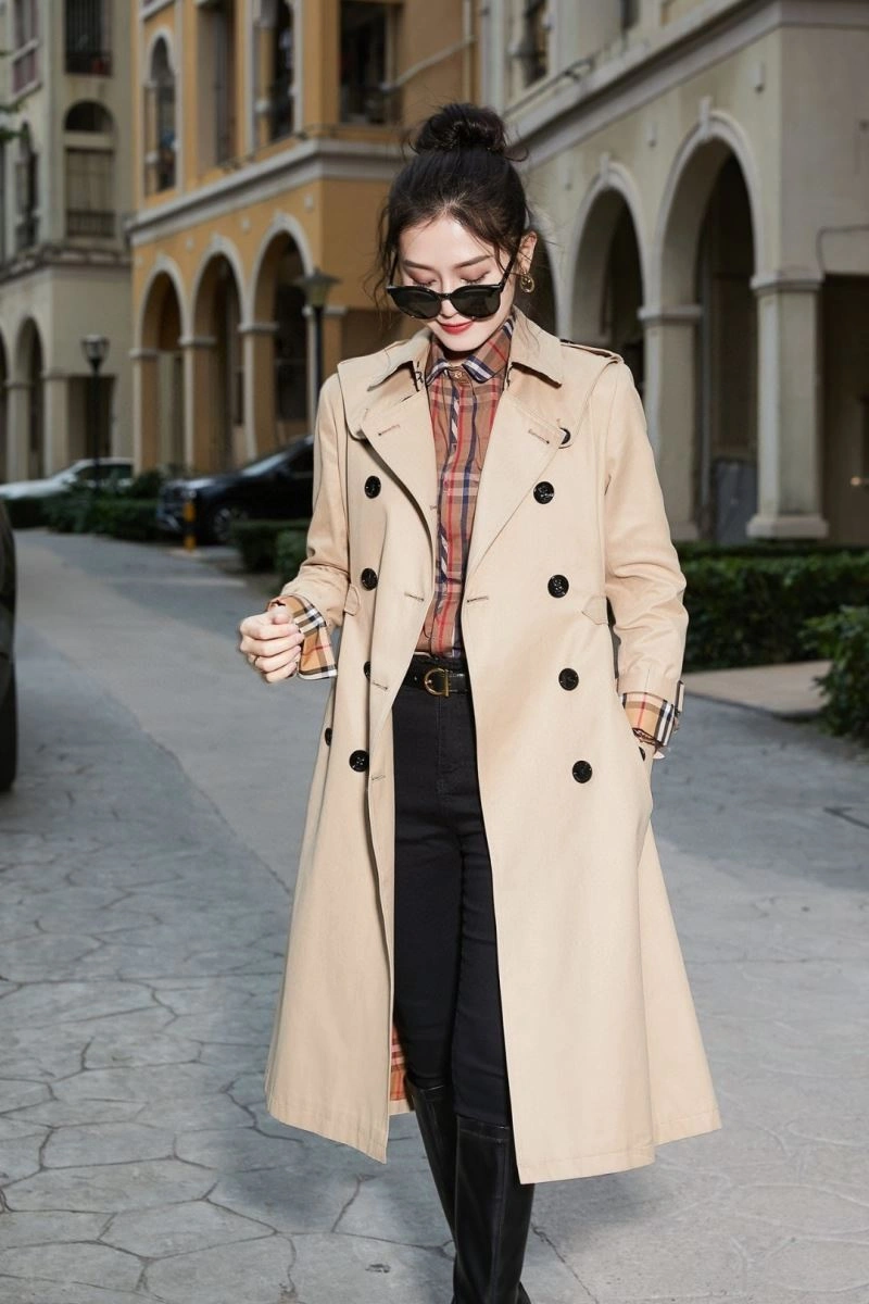 Timeless Burberry Outwear 104552
