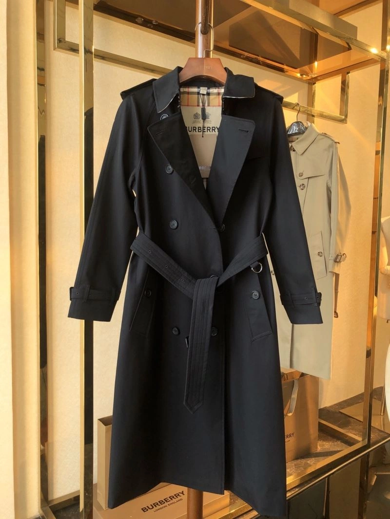 Burberry Outwear MultiPurpose 104621