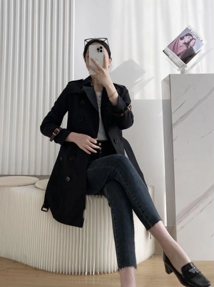 Trendy Burberry Outwear 104533