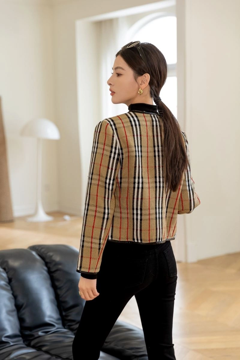 TechFriendly Burberry Outwear 104525