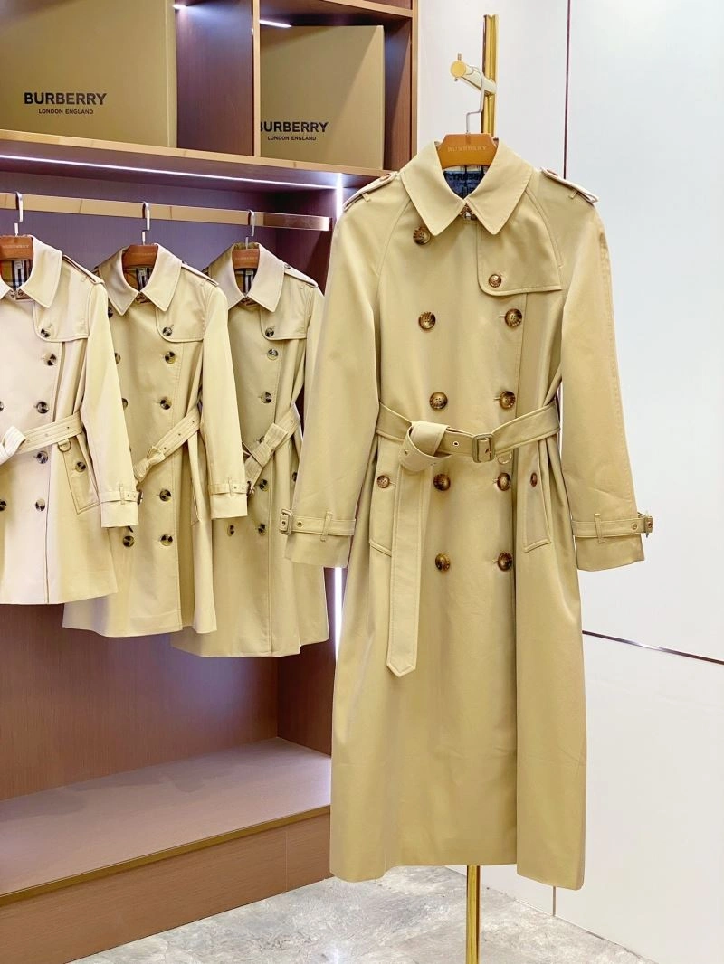 Burberry Outwear Seasonal 104514