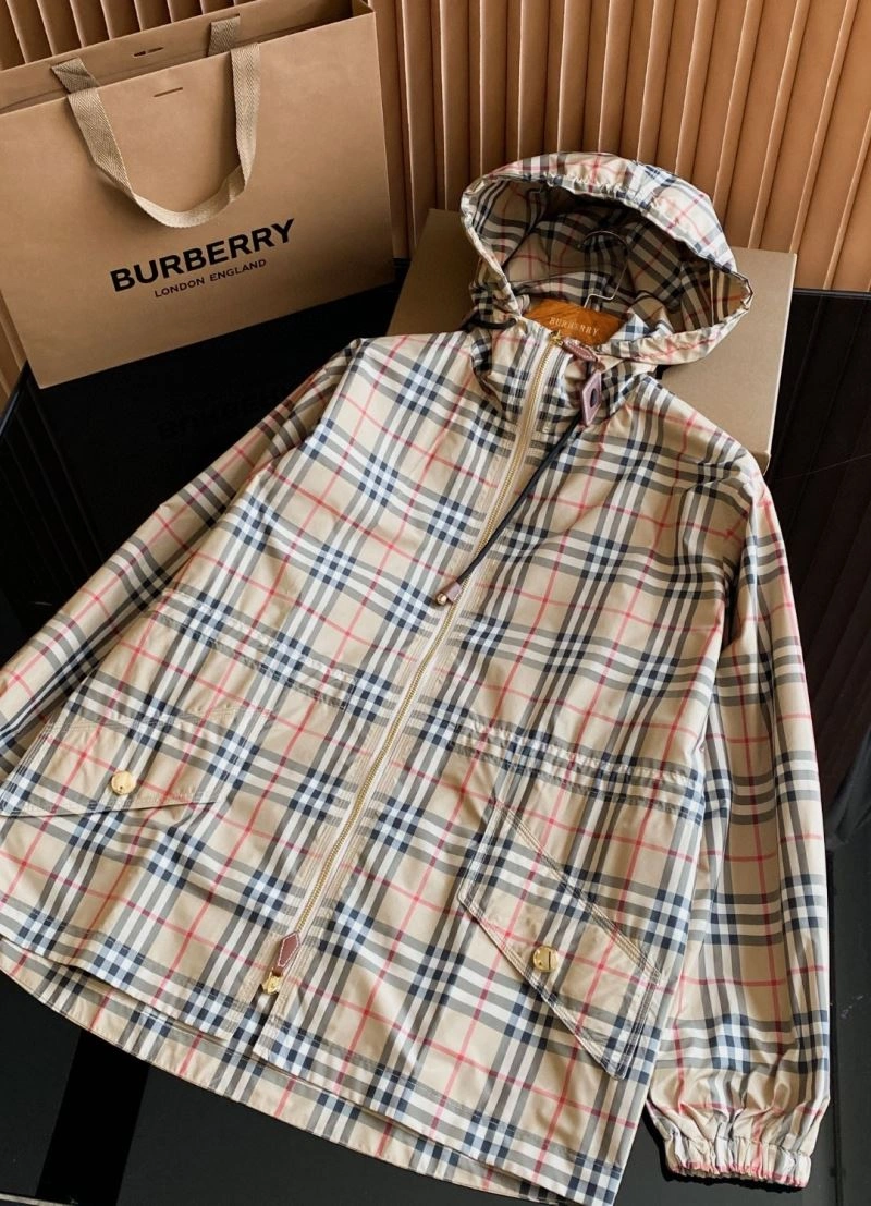 Burberry Outwear OnTrend 104500