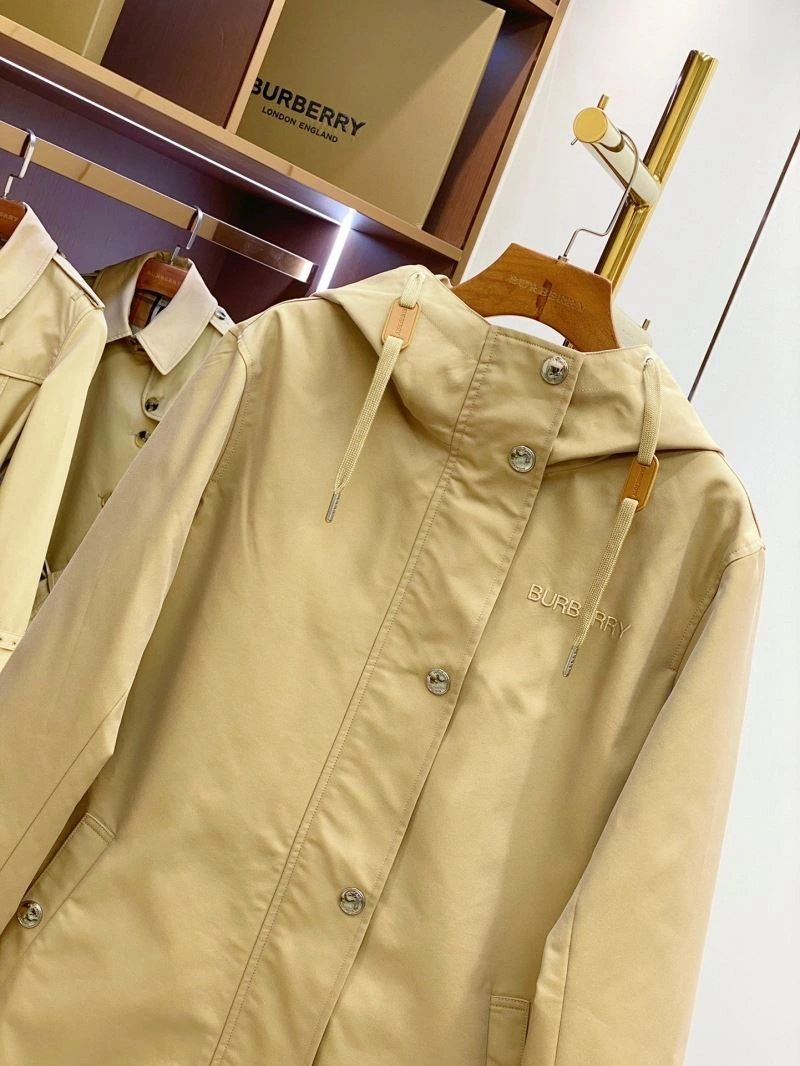 Burberry Outwear ModernLook 104509