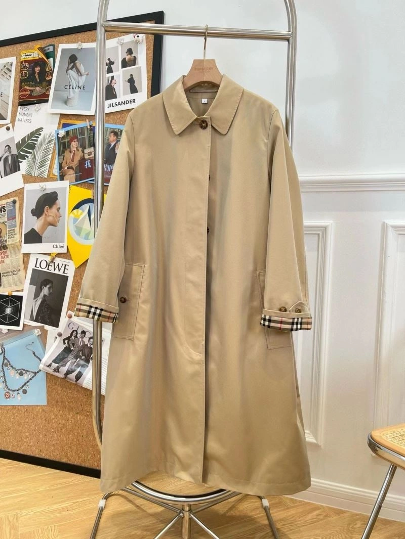 Burberry Outwear FashionForward 104502