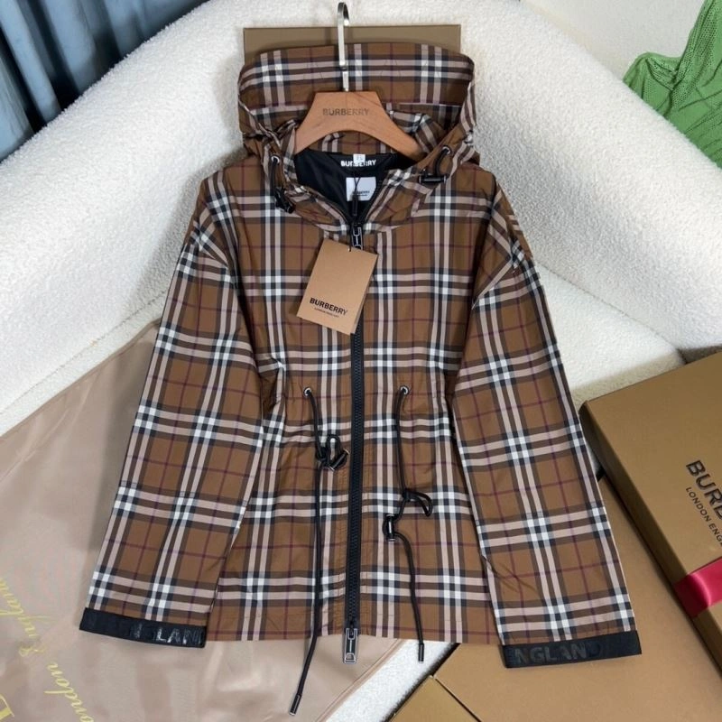 Fashionable Burberry Outwear 104456