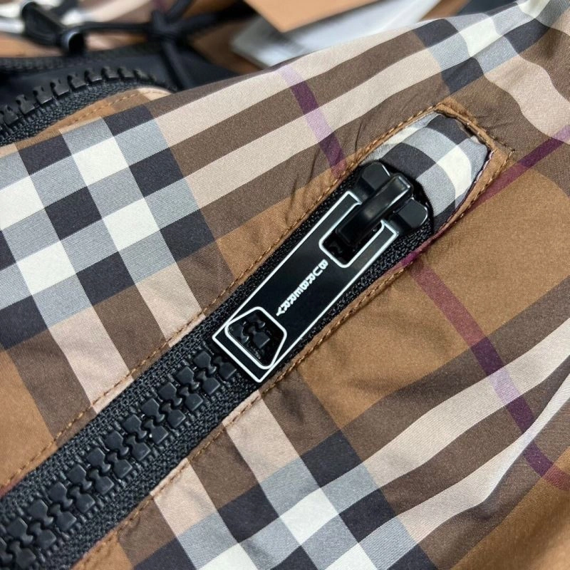 Fashionable Burberry Outwear 104456