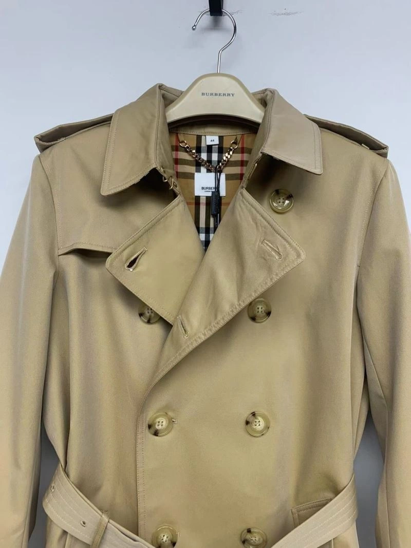 HighPerformance Burberry Outwear 104418