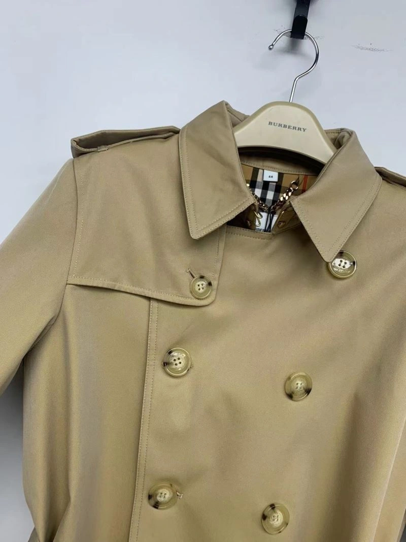 HighPerformance Burberry Outwear 104418