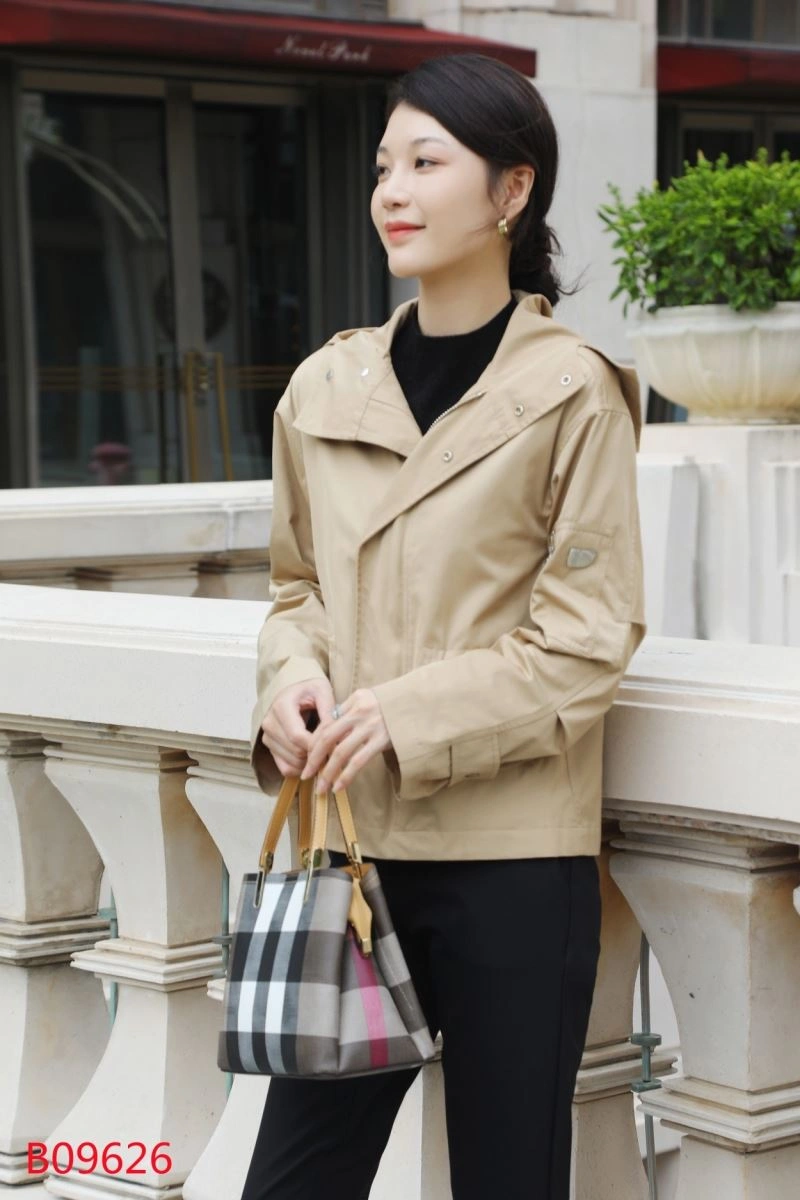 WrinkleFree Burberry Outwear 104402