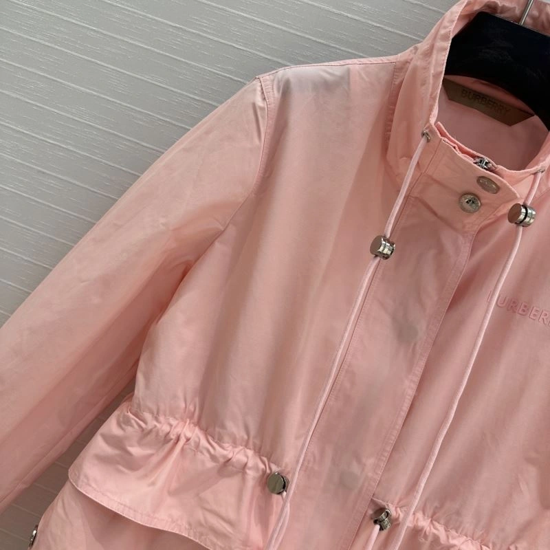 Burberry Outwear StreetReady 104400