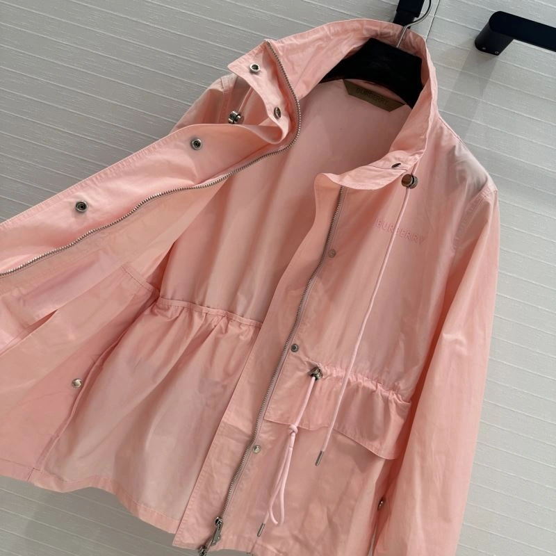 Burberry Outwear StreetReady 104400