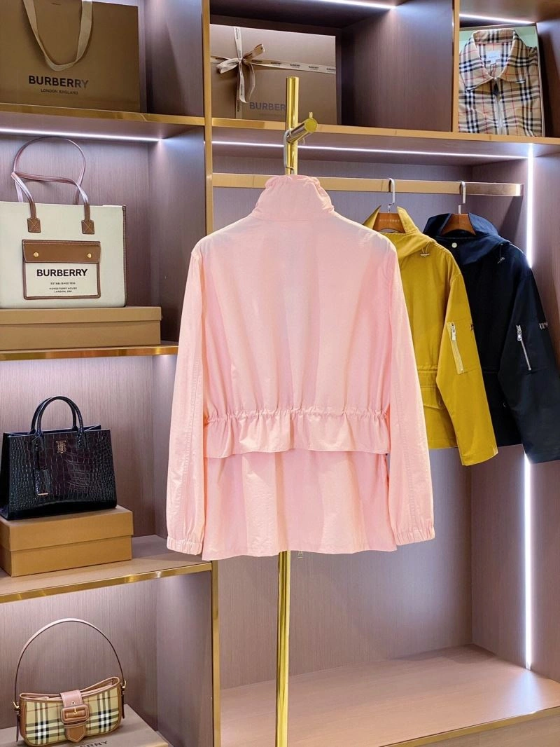 Contemporary Burberry Outwear 104401
