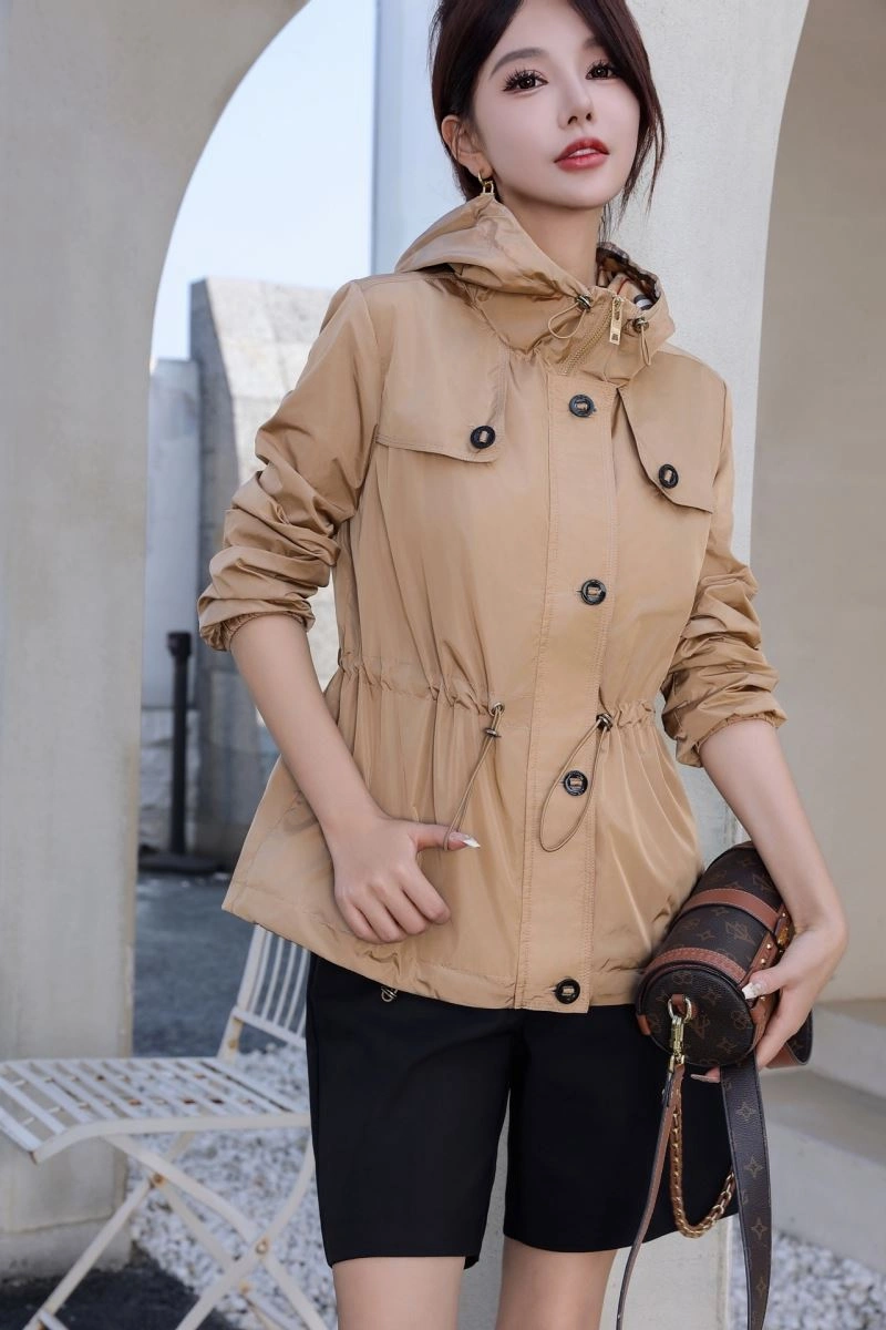 WellDesigned Burberry Outwear 104376
