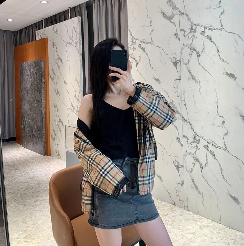 Burberry Outwear Supportive 104369