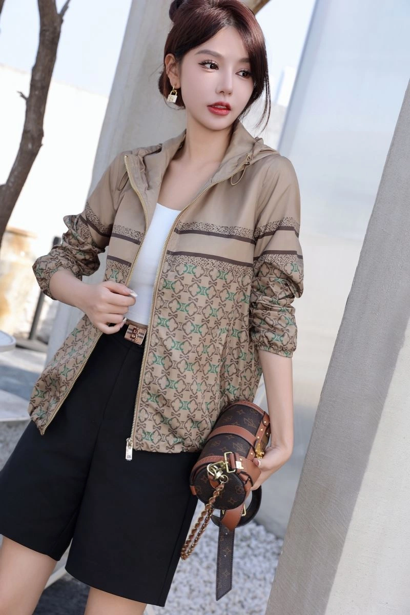 Burberry Outwear Colorful 104365