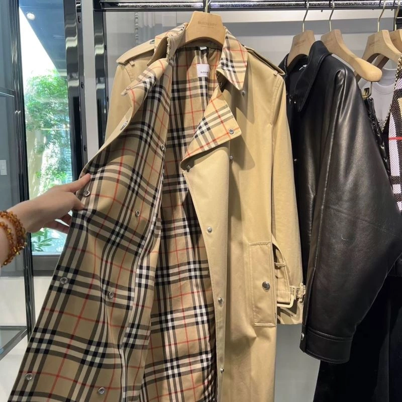 Burberry Outwear OnTrend 104377