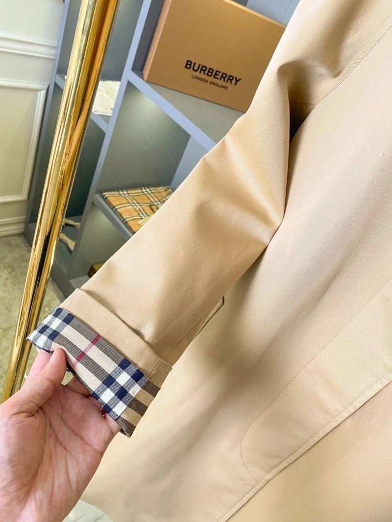 Unique Burberry Outwear 104333