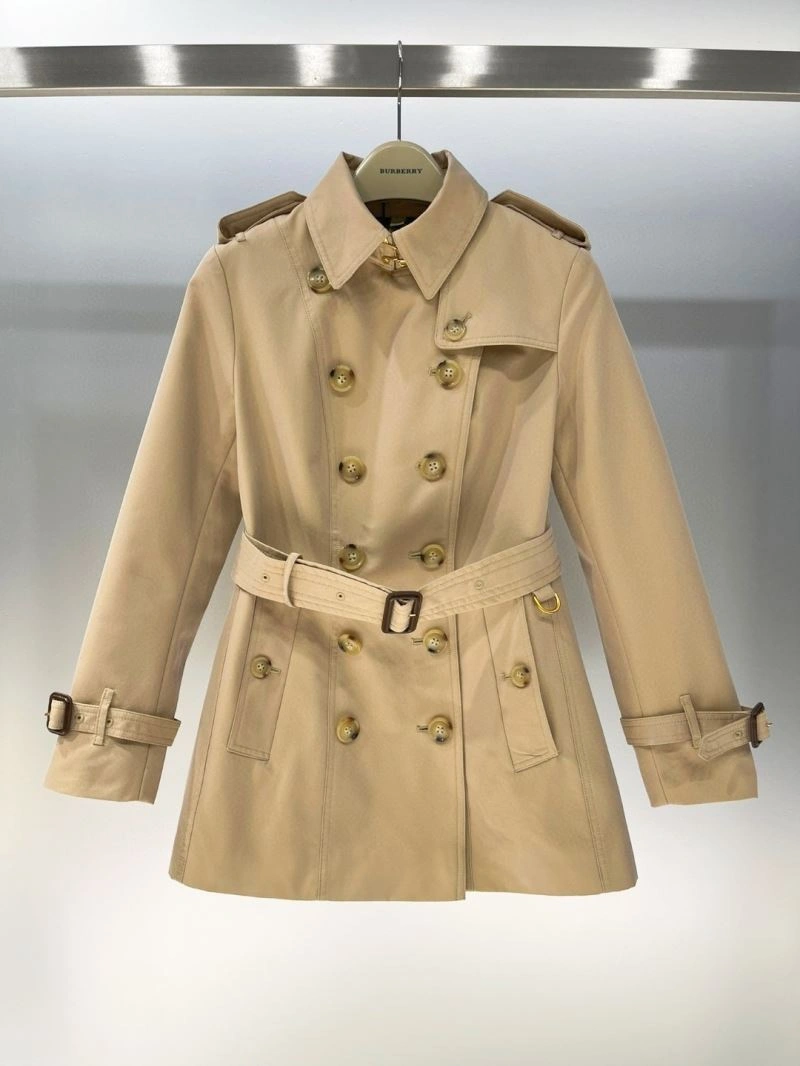 Burberry Outwear WeatherProof 104345