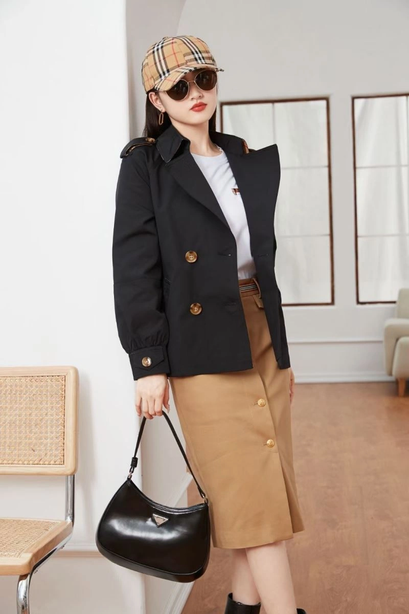 Burberry Outwear Unique 104353