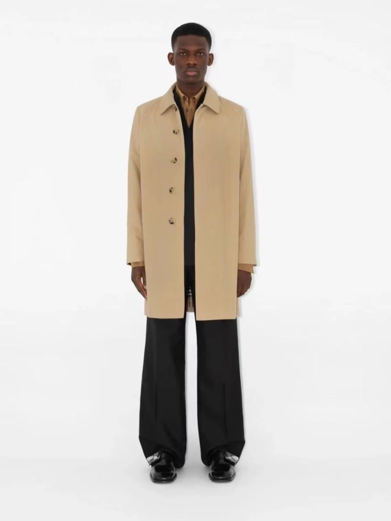 Breathable Burberry Outwear 104298