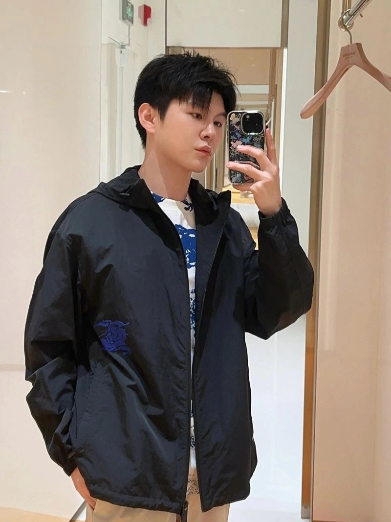 Burberry Outwear ZeroBulk 104374