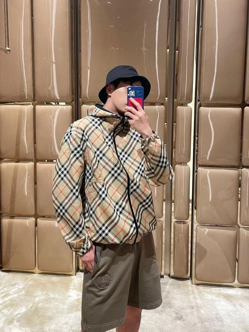 MultiPurpose Burberry Outwear 104294