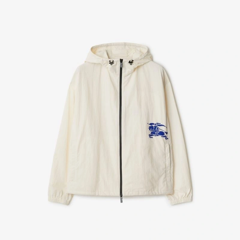 Burberry Outwear Chic 104289