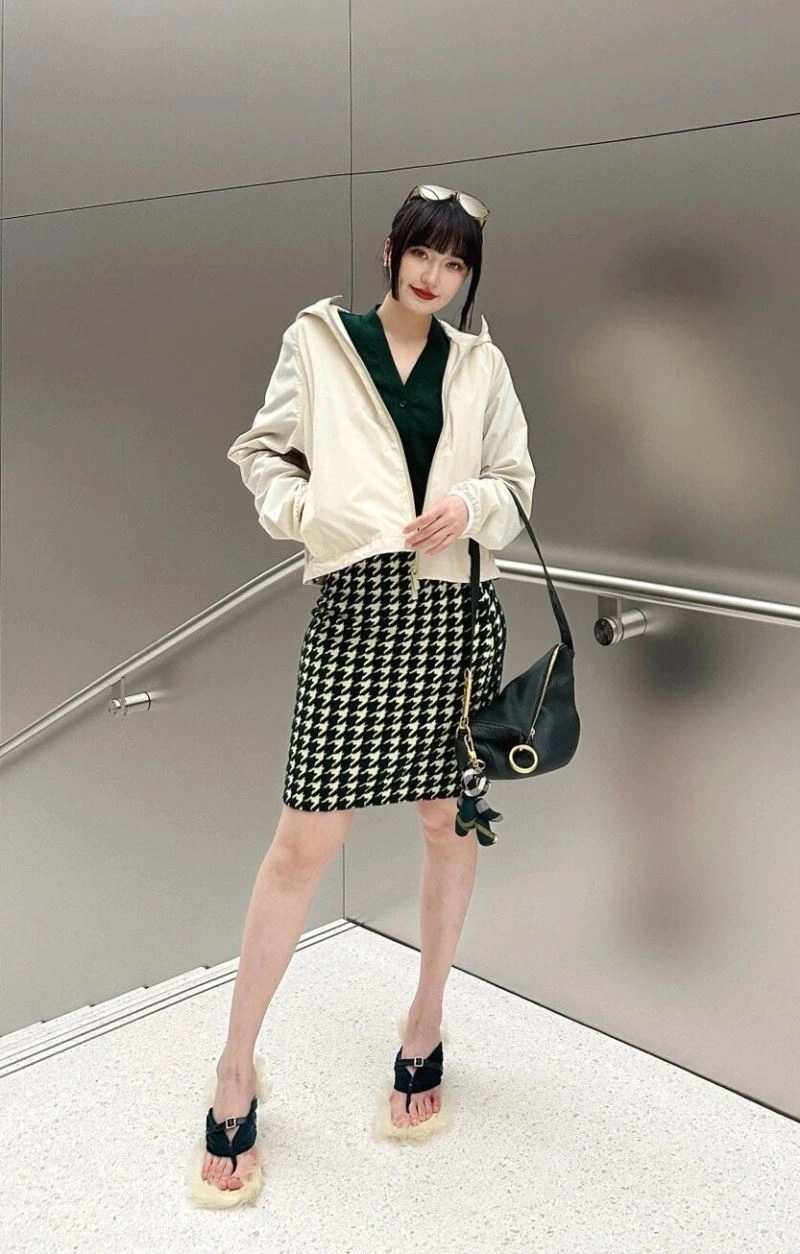 Burberry Outwear Contemporary 104282