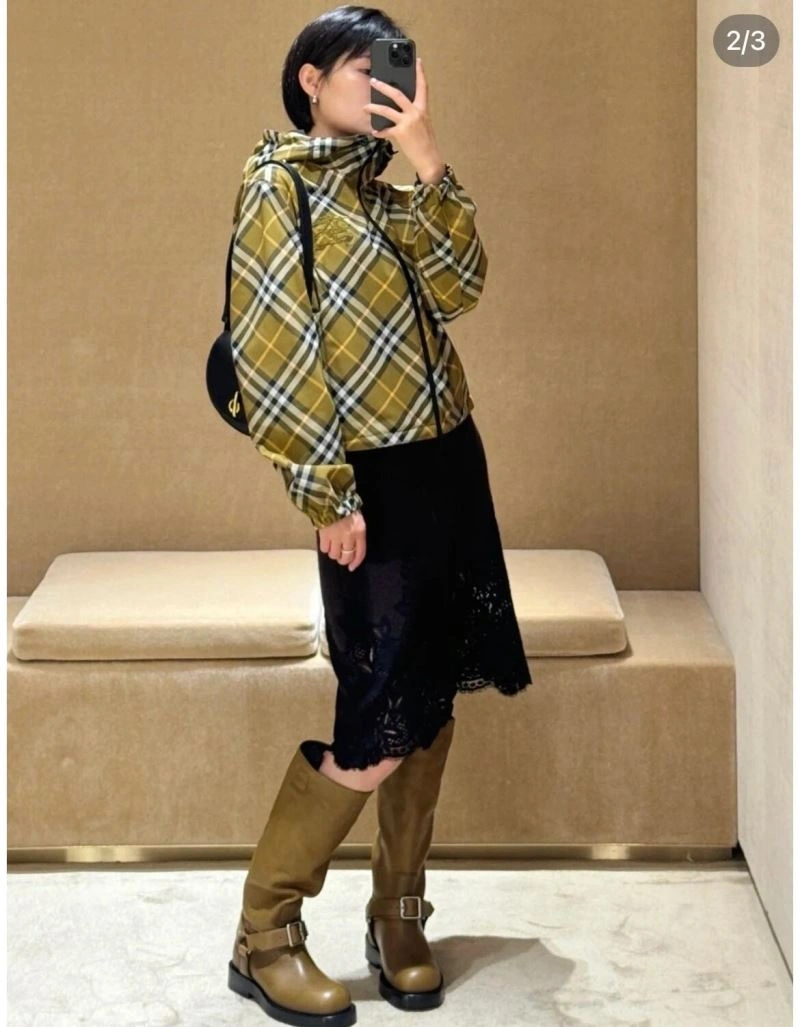 Burberry Outwear Elegant 104279