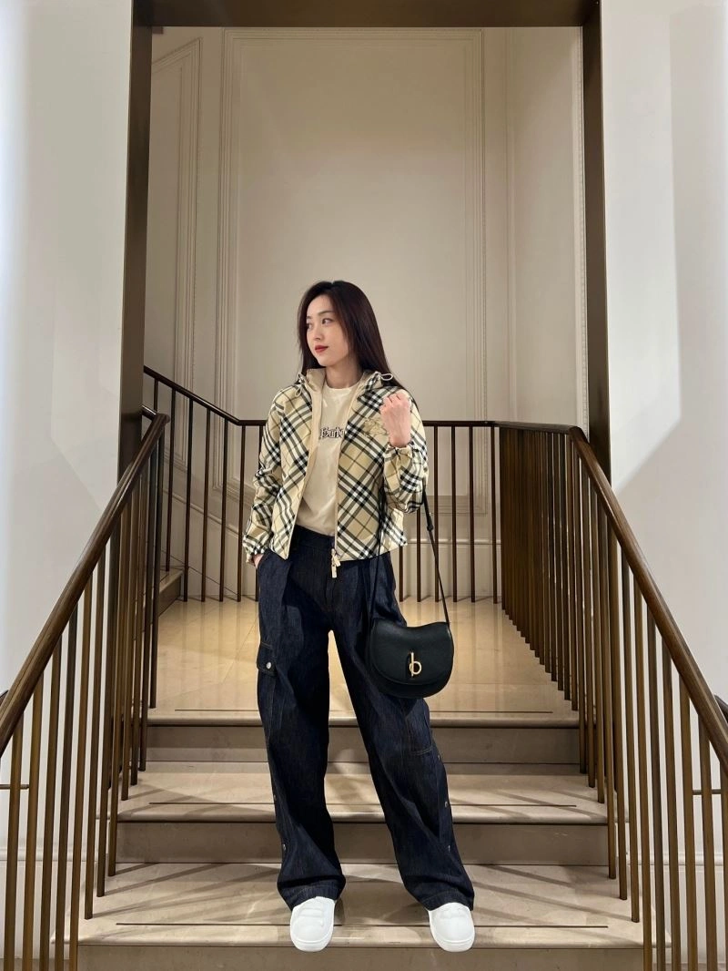 Comfortable Burberry Outwear 104286