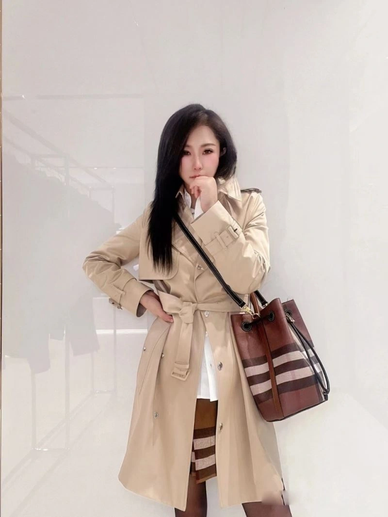 EasyCare Burberry Outwear 104239