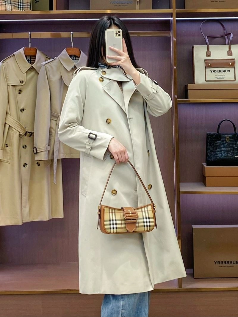 ZeroBulk Burberry Outwear 104202