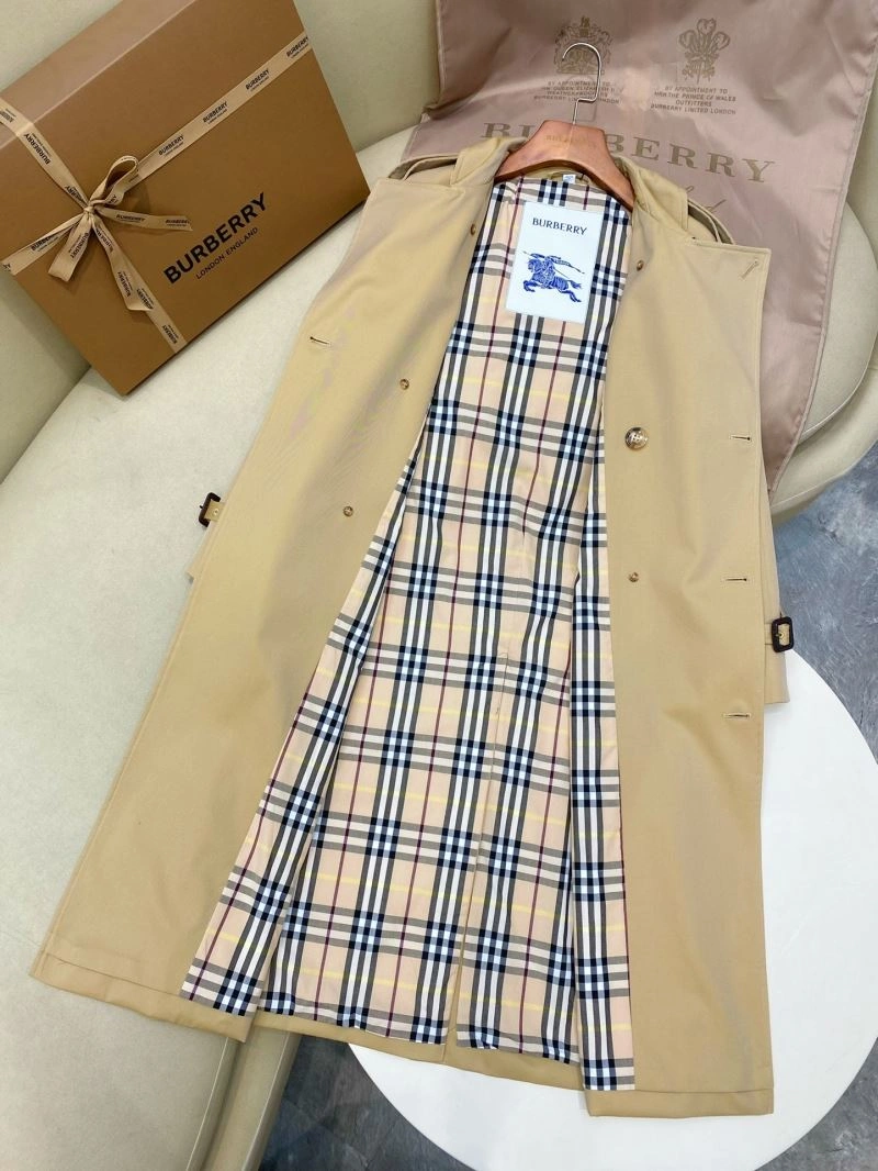Burberry Outwear Durable 104201