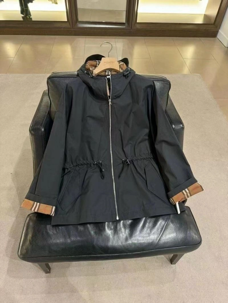Durable Burberry Outwear 104199